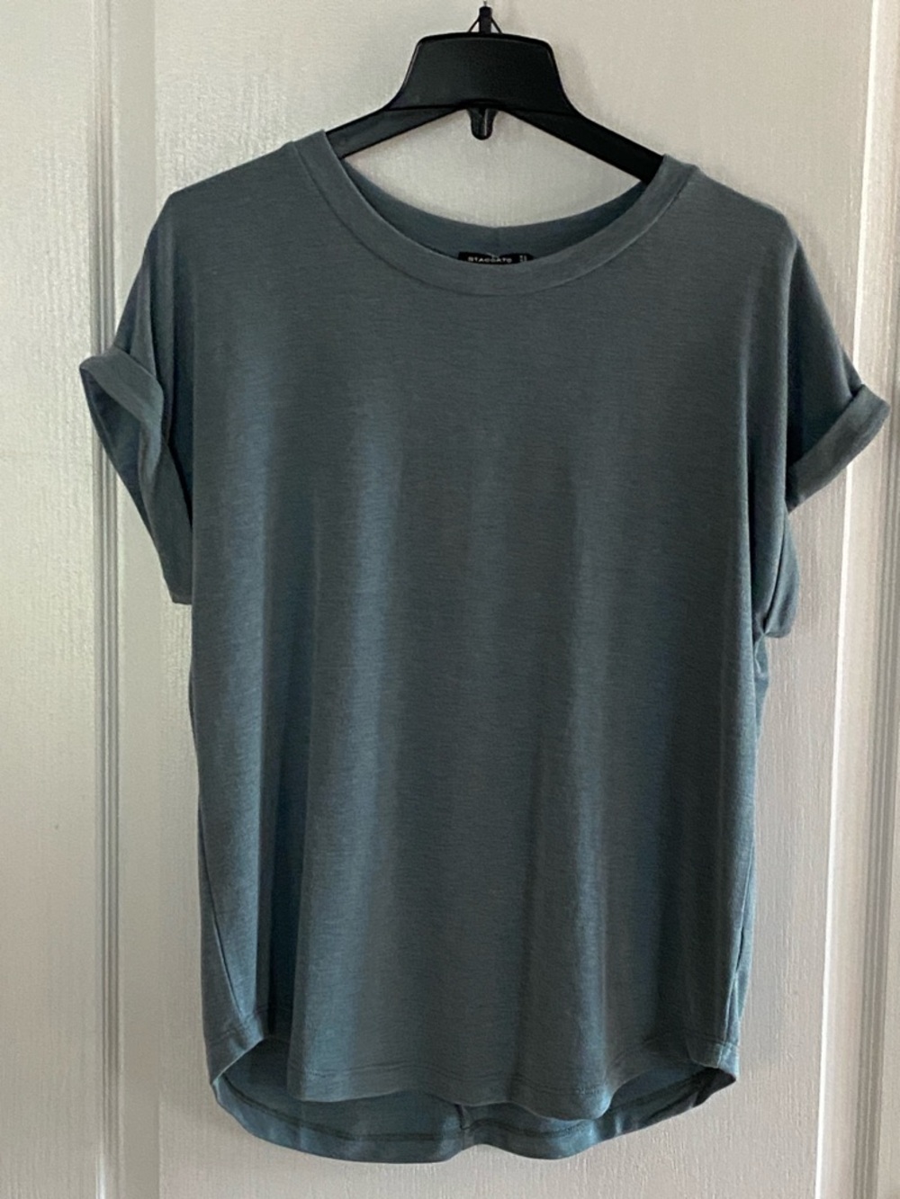 Staccato Women's Short Sleeve Tee in Olive